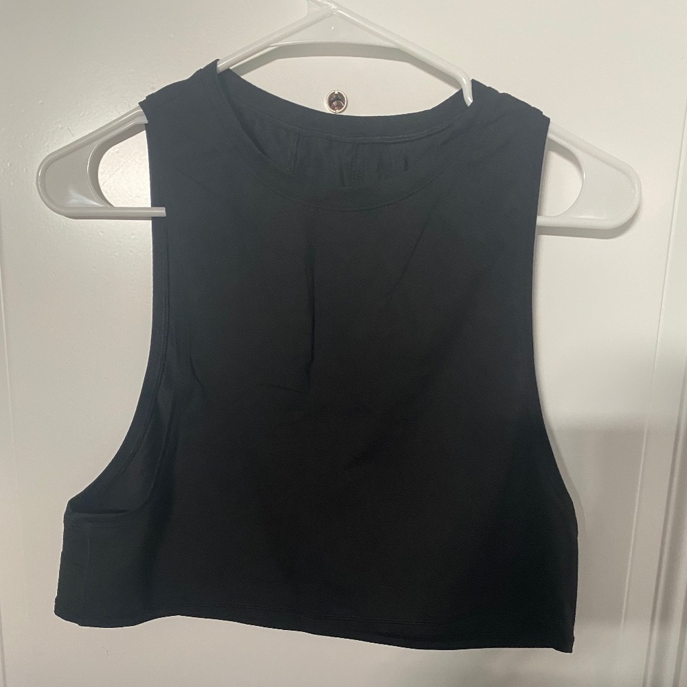 lululemon cropped tank size 4 (xs)